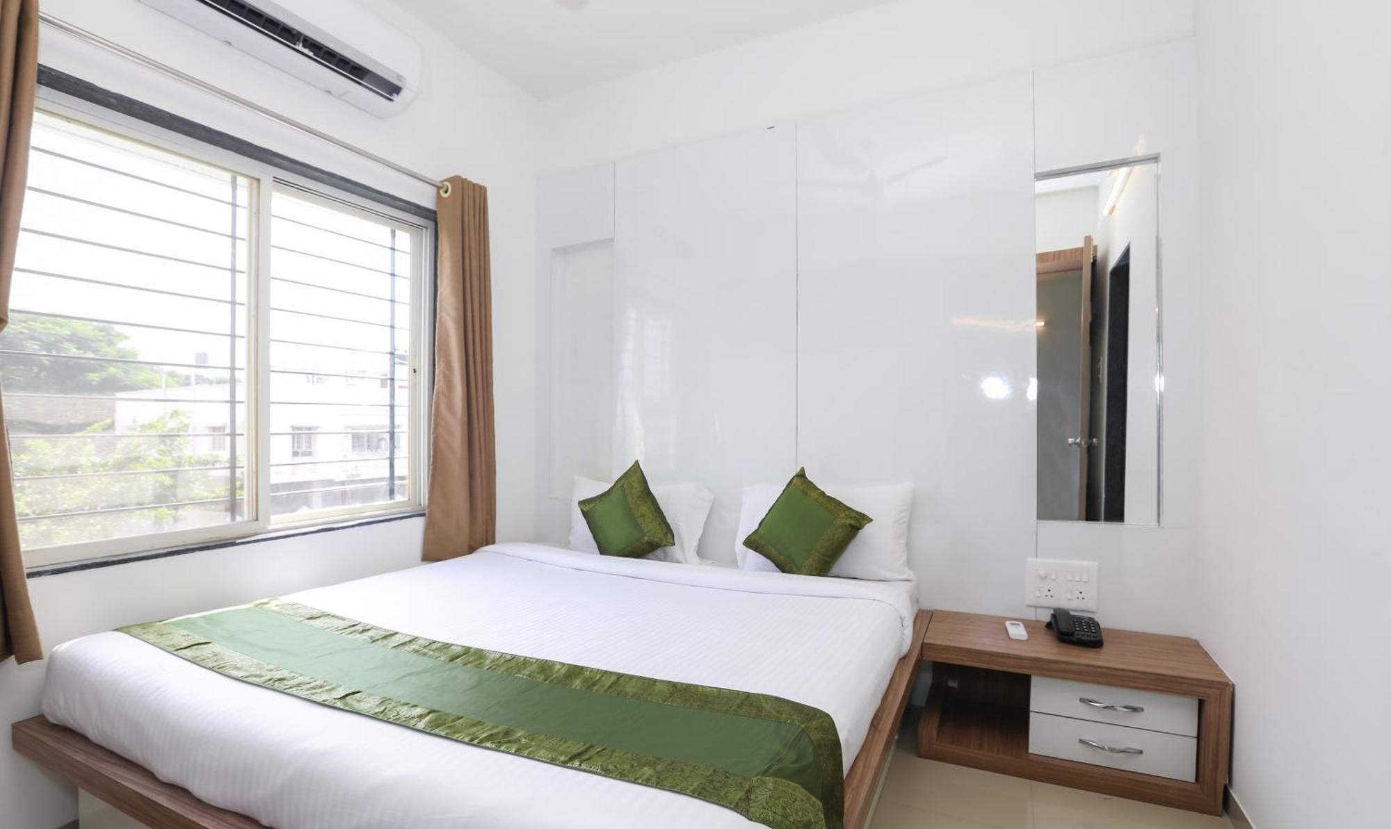 Treebo Sapphire Studio Насик Экстерьер фото